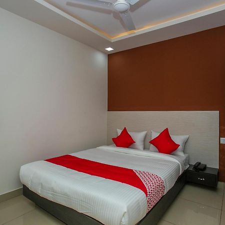 Hotel O Varcity Phi Premium Pavilion ,Above Hdfc Bank ,Near Anjaneya Temple Madiwala, Hosur Main R Μπανγκαλόρ Εξωτερικό φωτογραφία